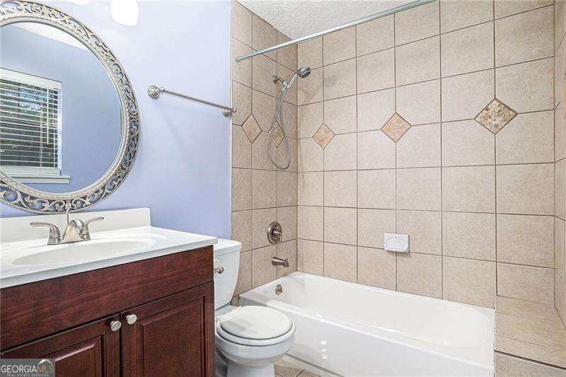 982 Waverly Drive Lawrenceville - 17