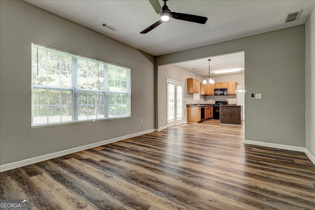 5725 Cedar Pass Fairburn - 10