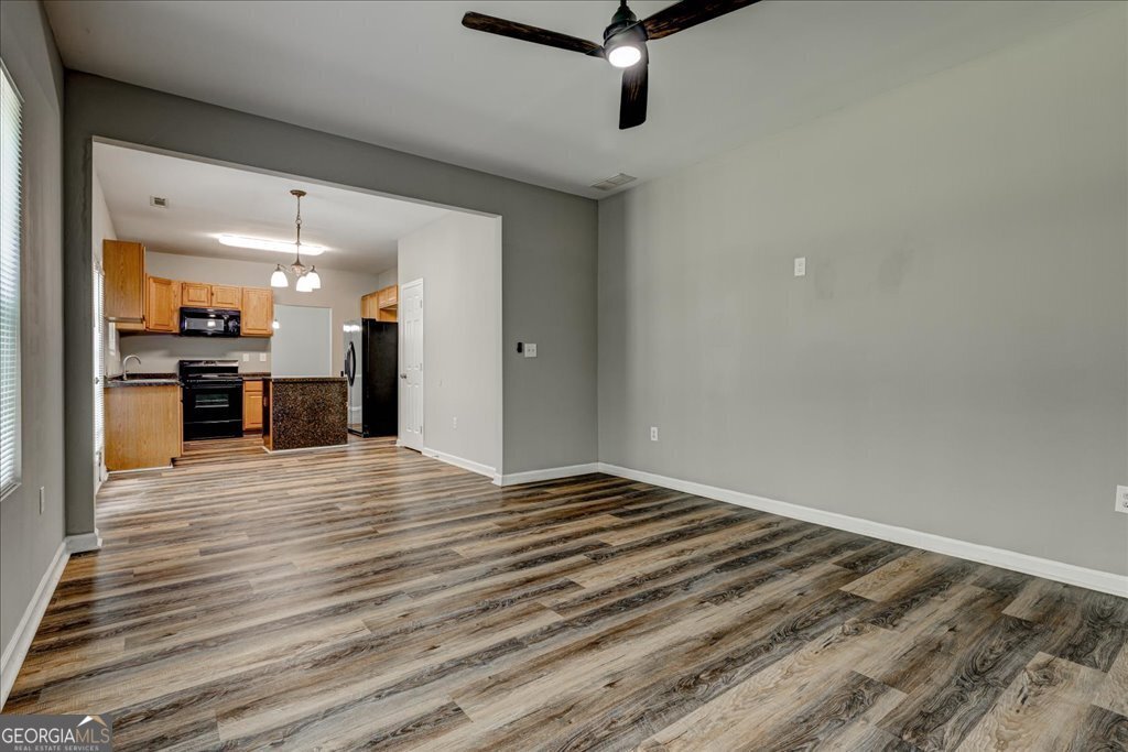 5725 Cedar Pass Fairburn - 11