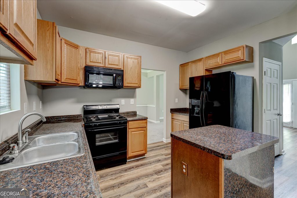 5725 Cedar Pass Fairburn - 16