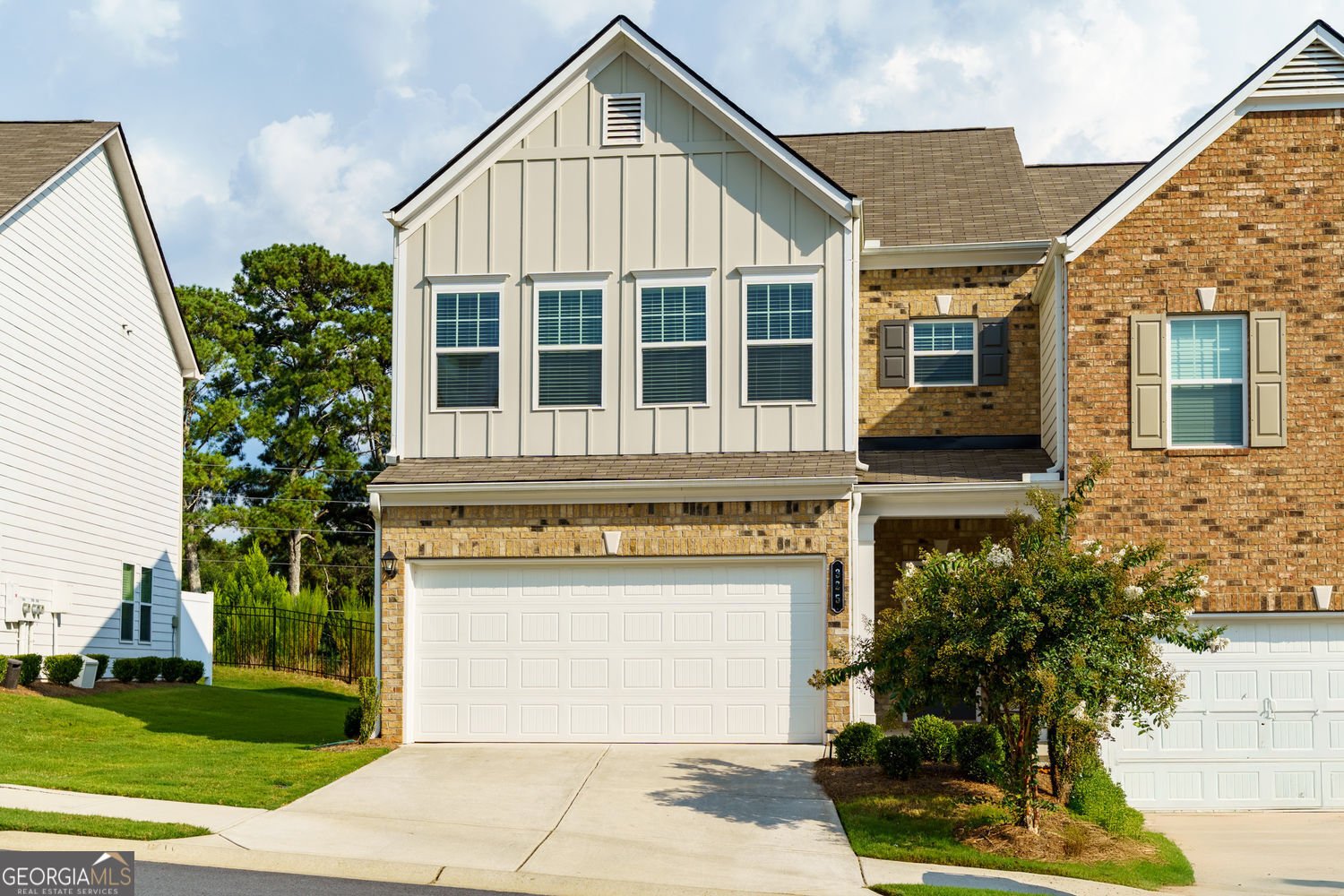 325 Braswell Court Woodstock - 1