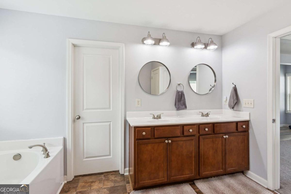 5925 Watersdown Way Flowery Branch - 20