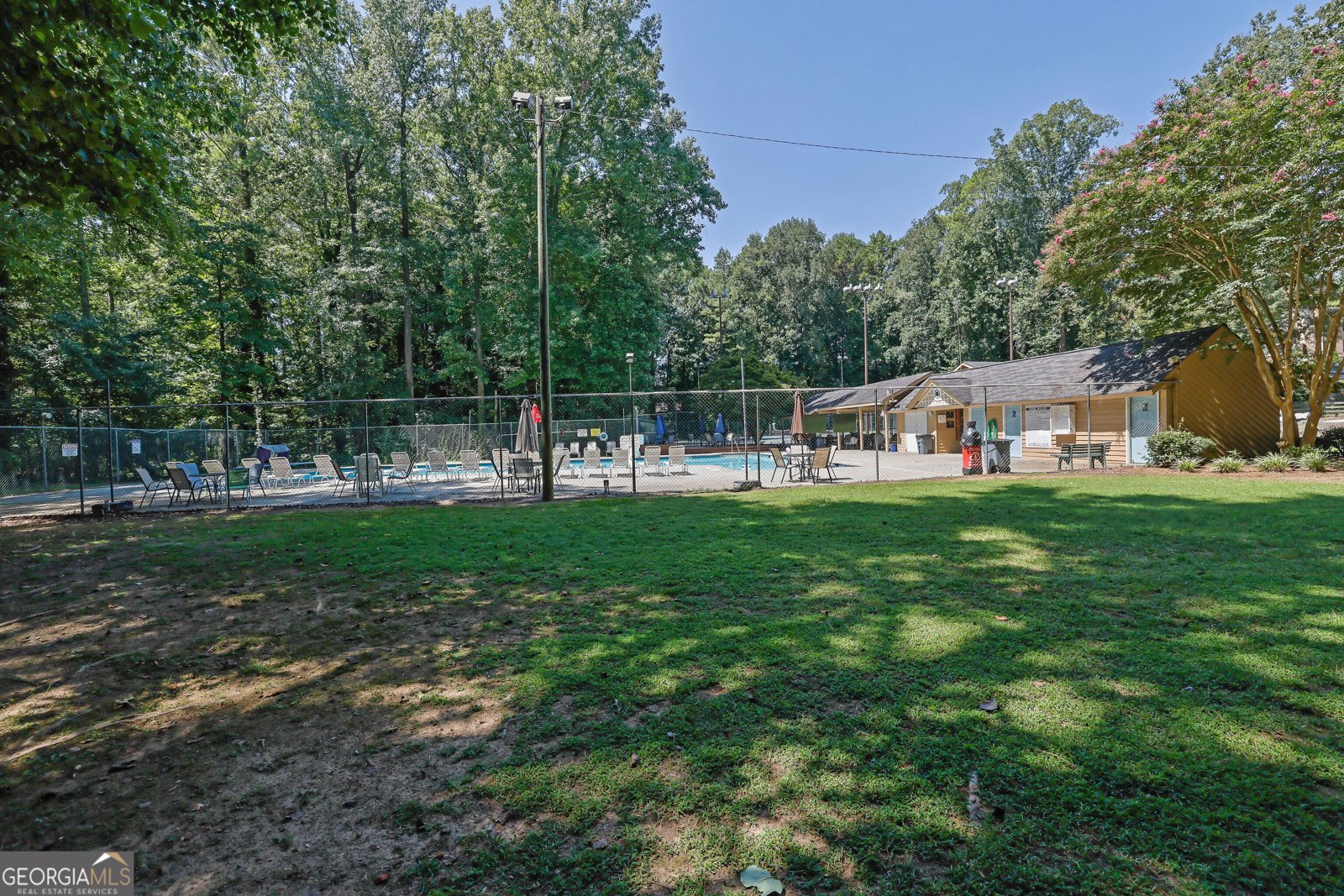818 Bradford Court Lilburn - 12