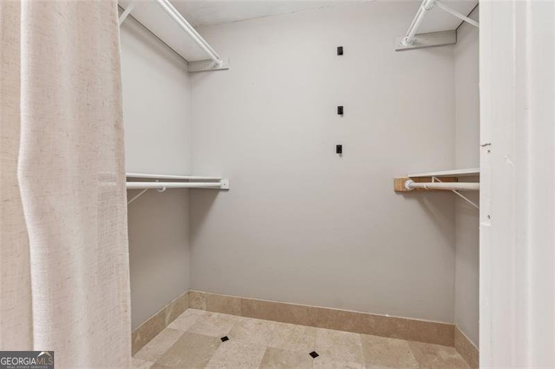 4010 Roswell Road Atlanta - 21