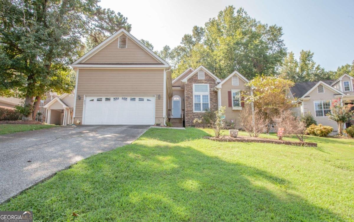 110 Green Point Way Carrollton - 1