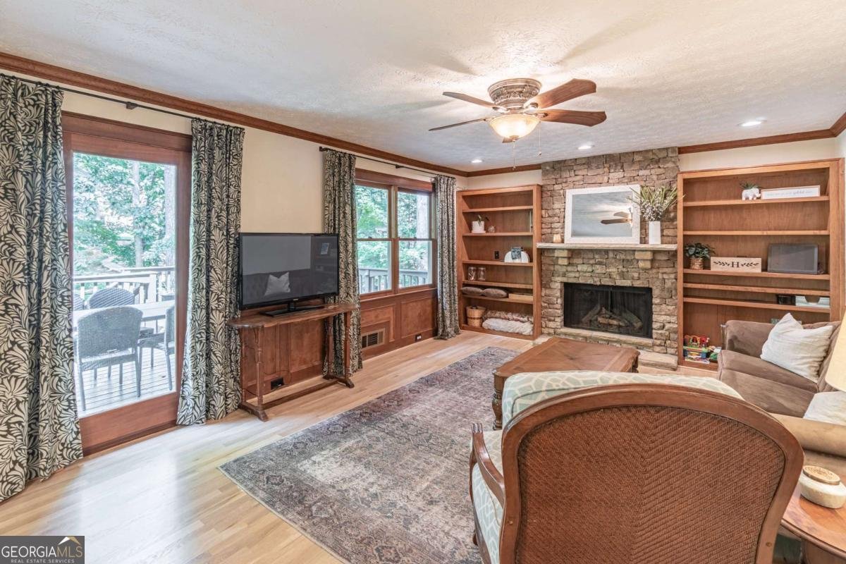 316 Coopers Pond Drive Lawrenceville - 10