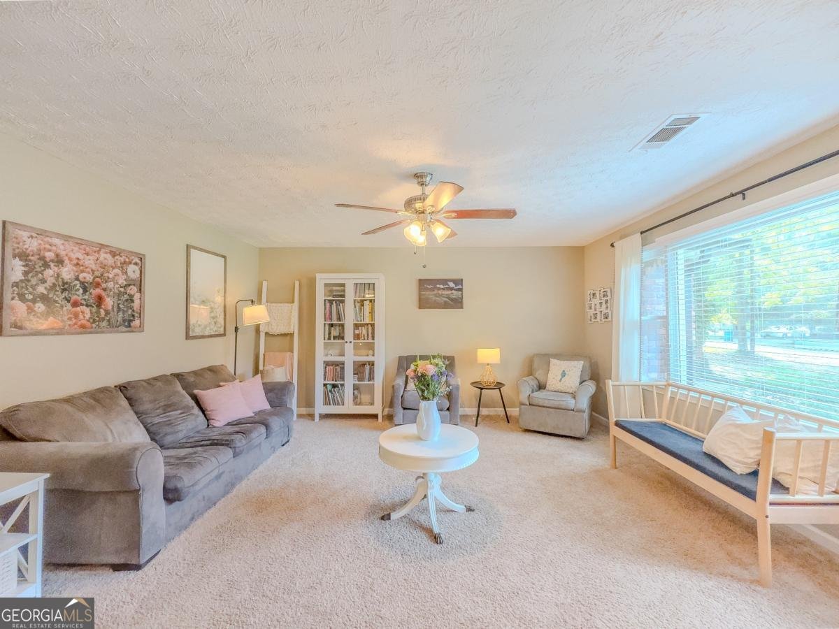 14 Parkview Drive Winder - 11