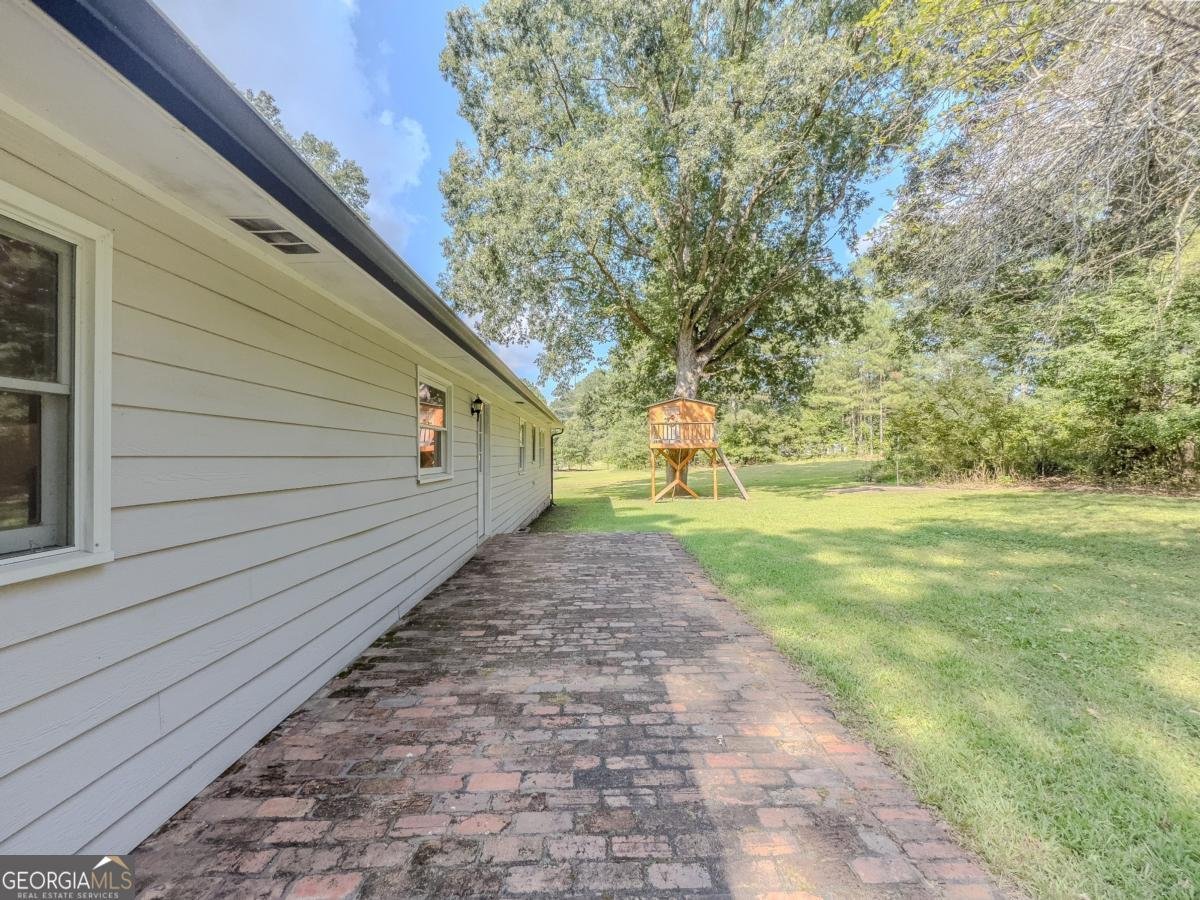 14 Parkview Drive Winder - 38