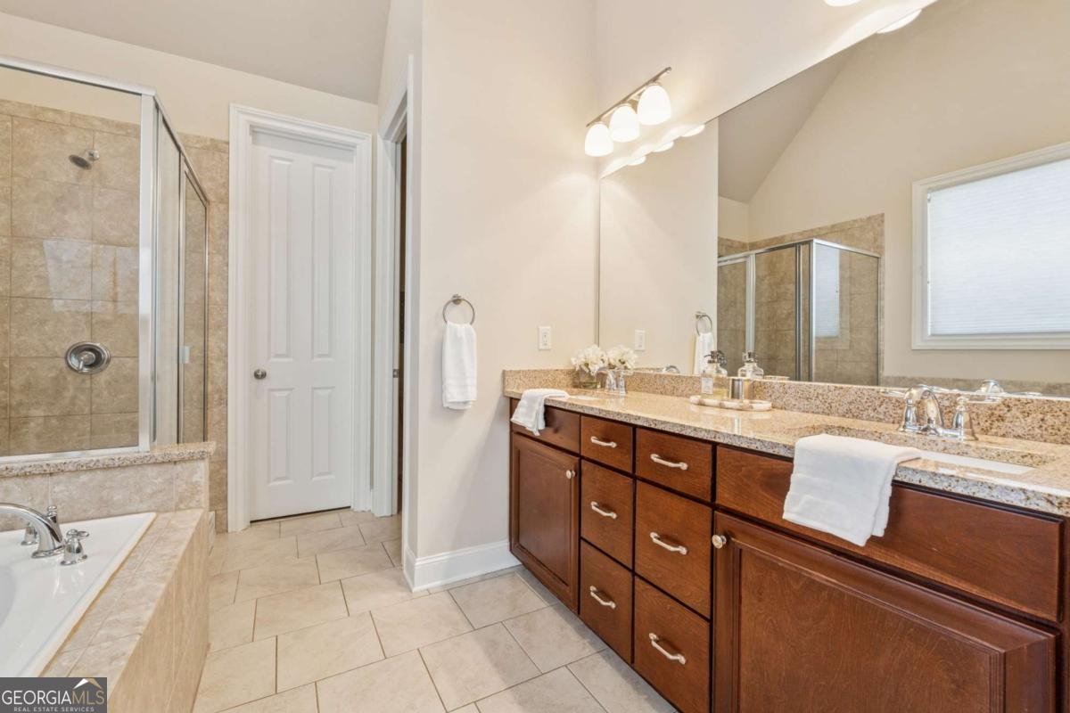 559 Branyan Trail Milton - 13