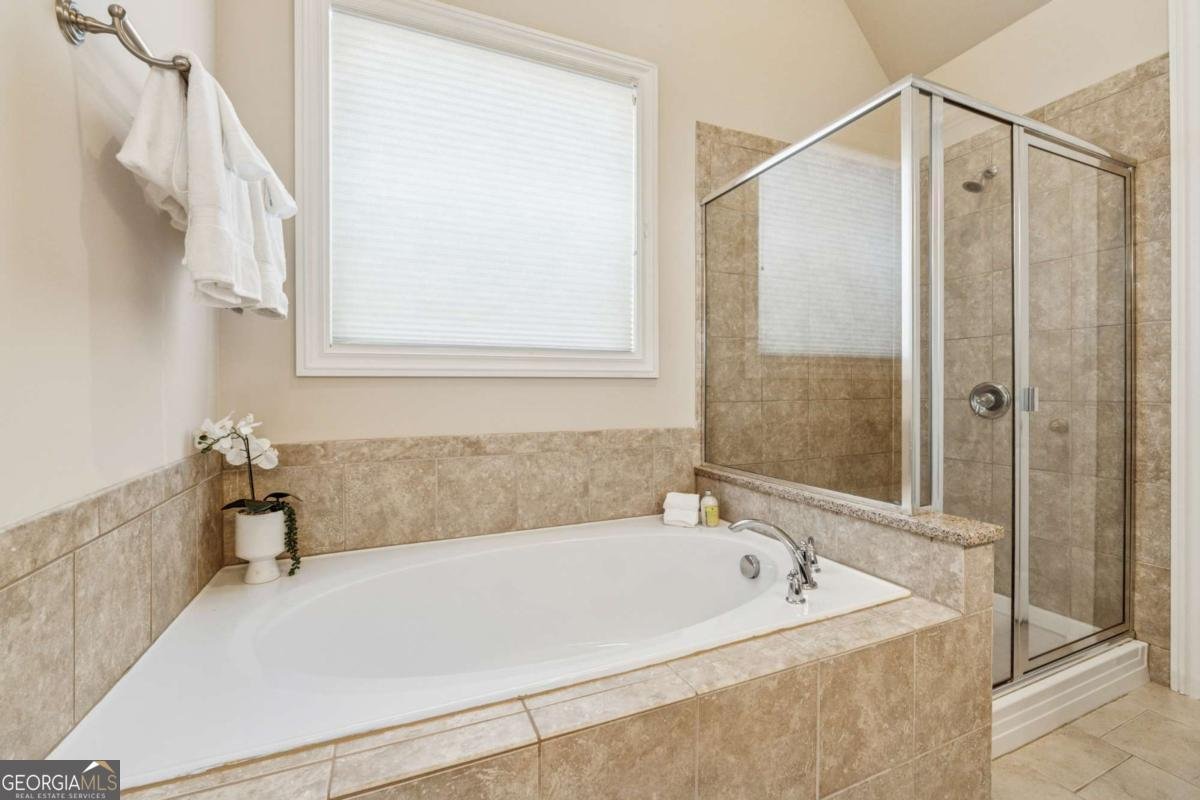 559 Branyan Trail Milton - 15