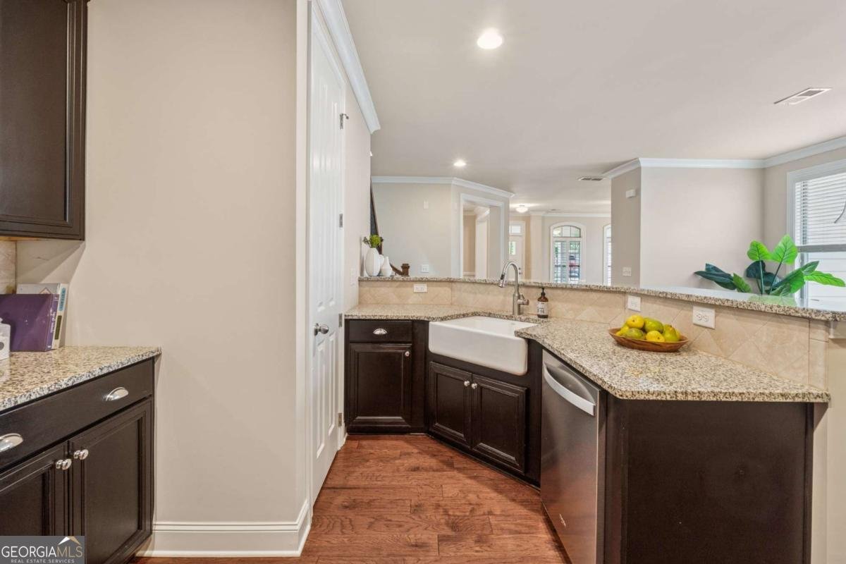 559 Branyan Trail Milton - 8