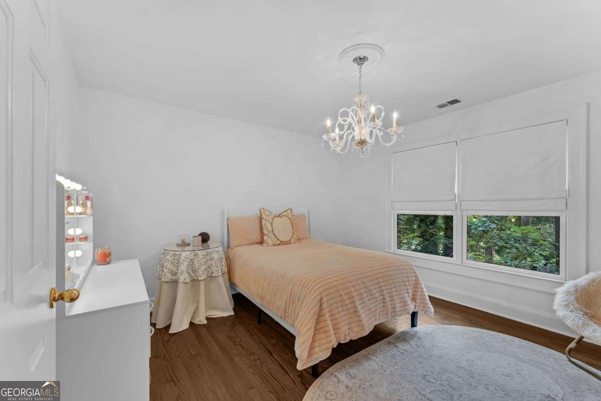 411 Chelsea Circle Atlanta - 35