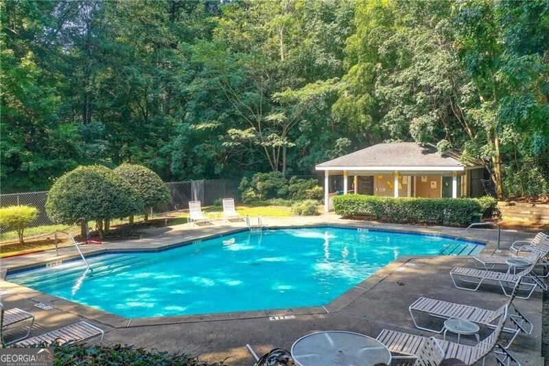 4502 Pineridge Circle Atlanta - 25