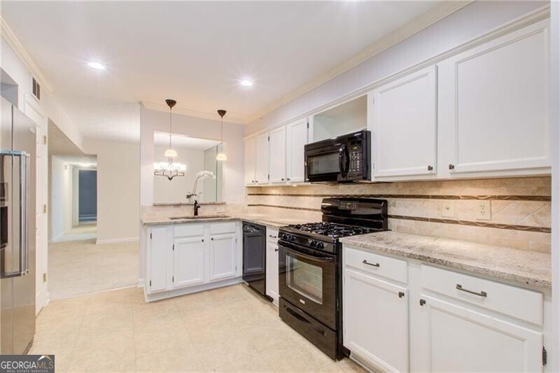 4502 Pineridge Circle Atlanta - 4