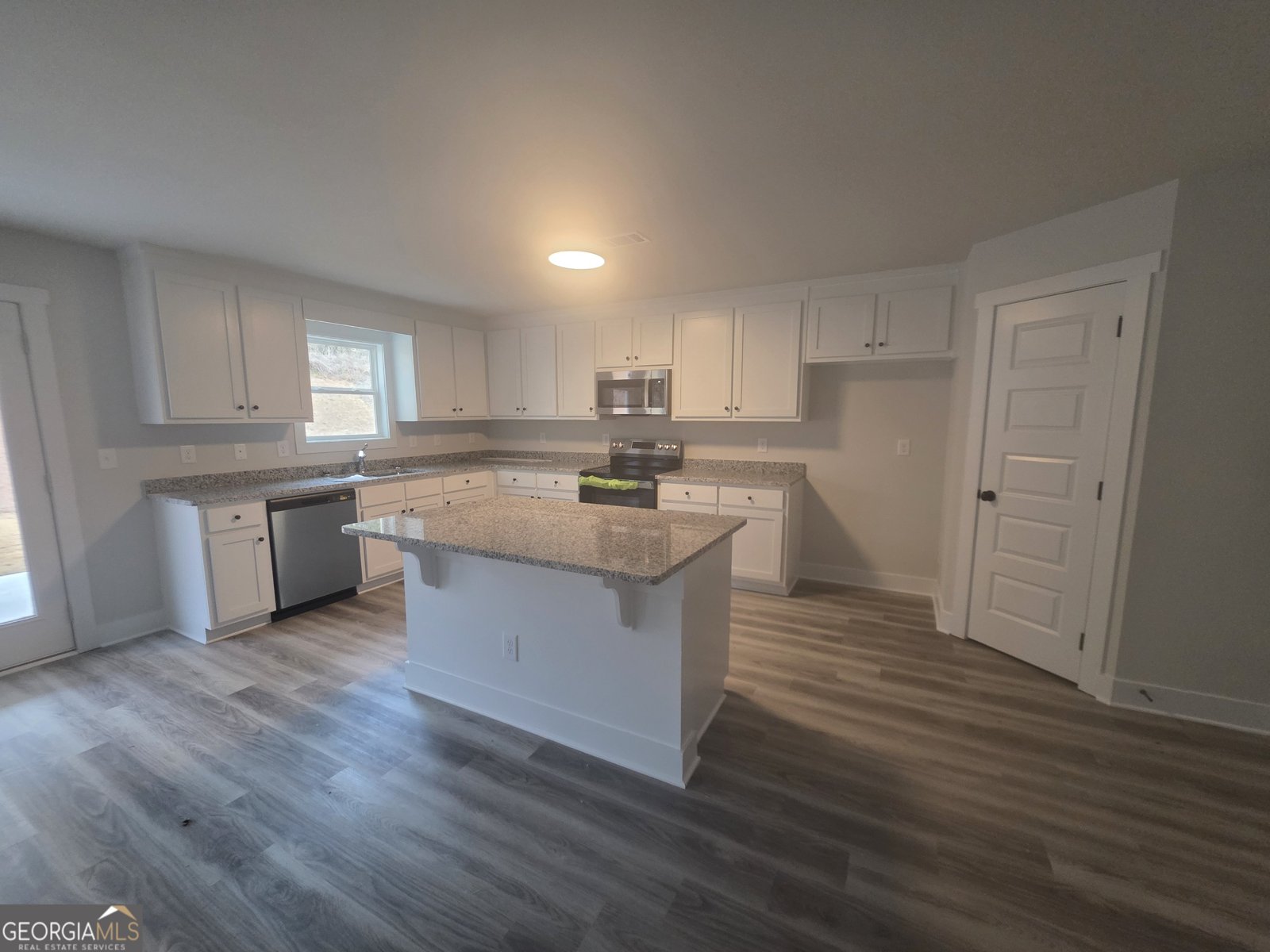 81 Champions Lane Winder - 3