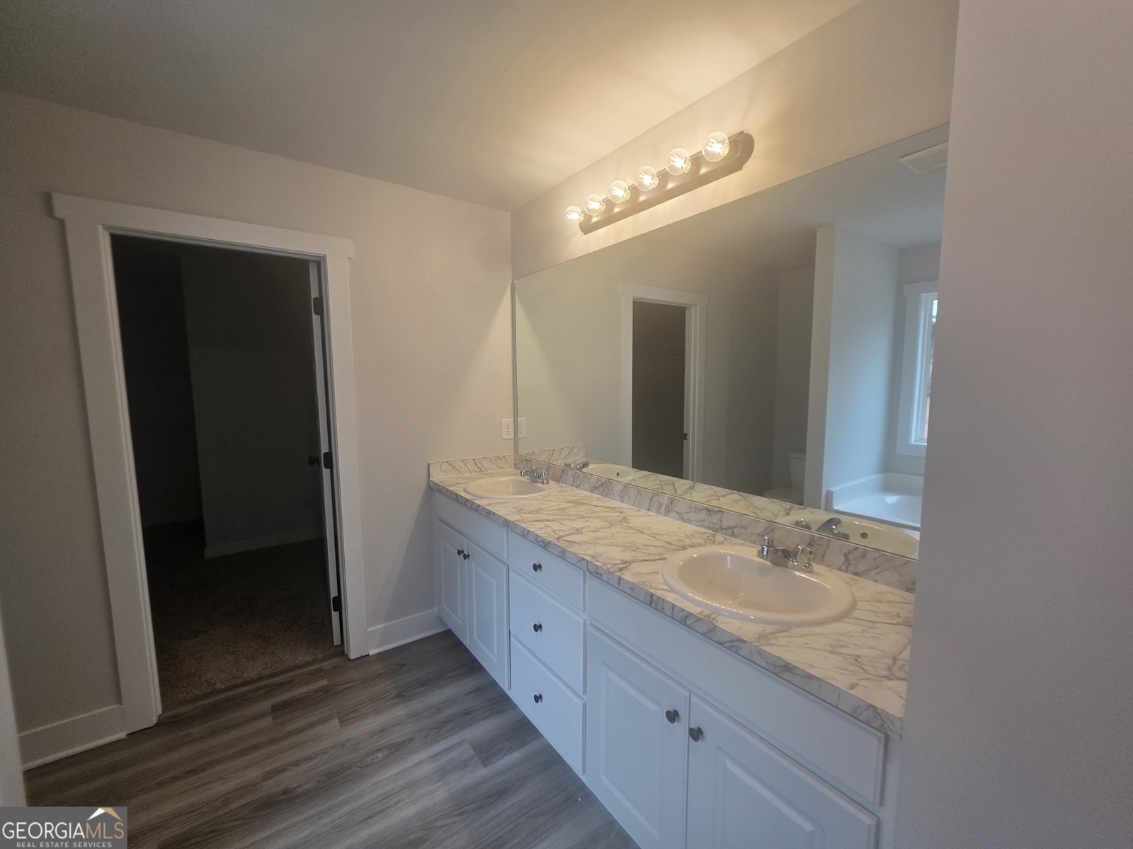 81 Champions Lane Winder - 8