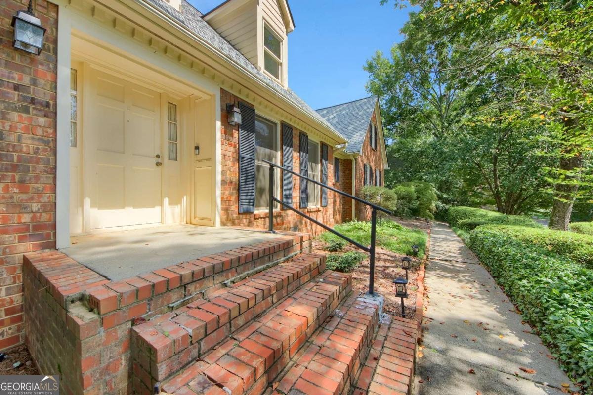 196 Comstock Court Lawrenceville - 3