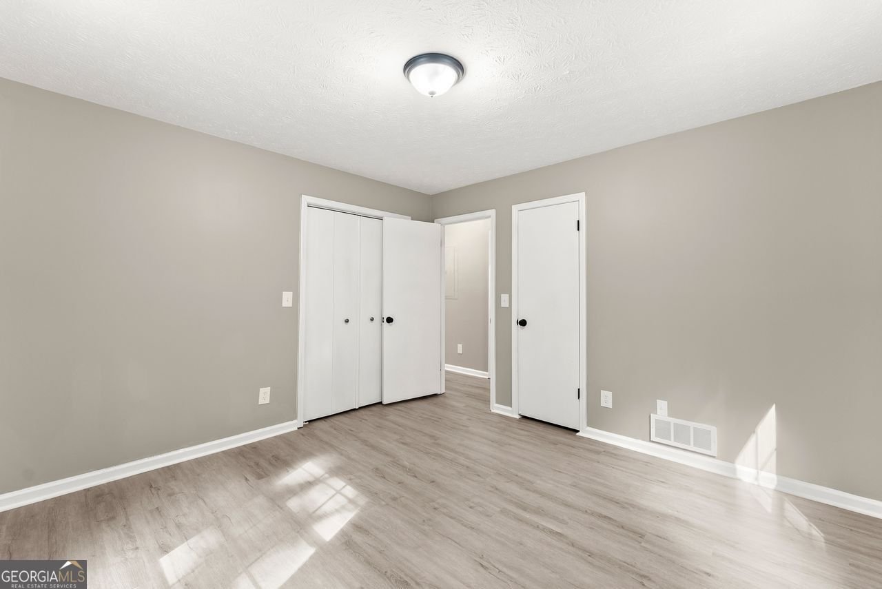 302 Beaver Creek Commerce - 11
