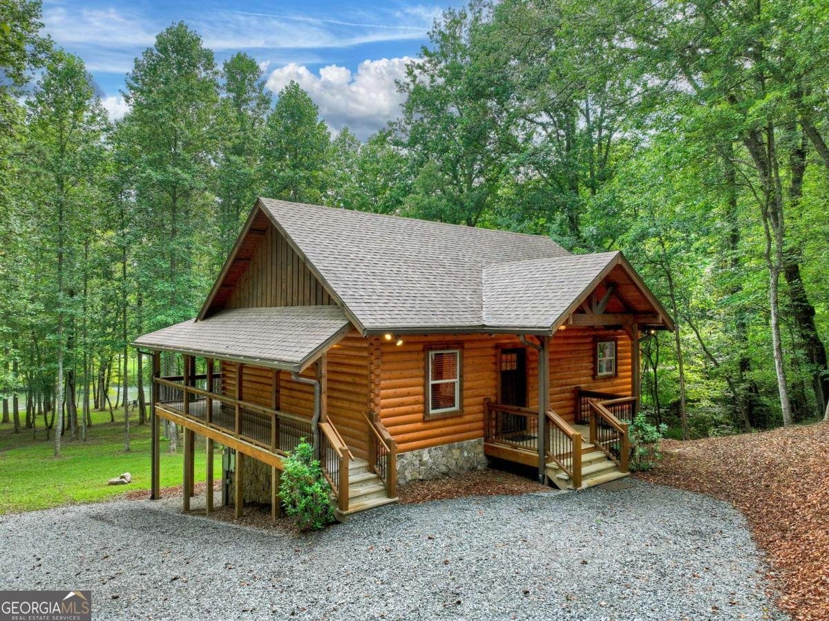 125 Blackberry Drive Mineral Bluff - 48