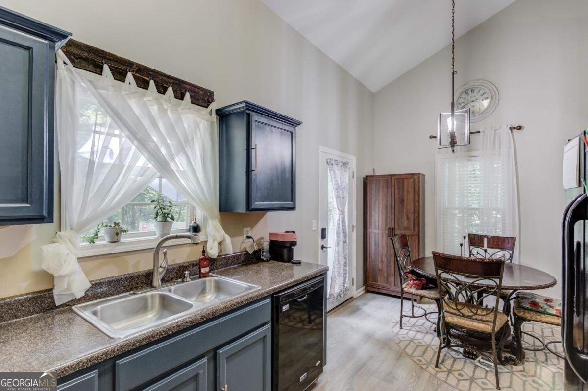 4319 Falcon Crest Drive Flowery Branch - 12