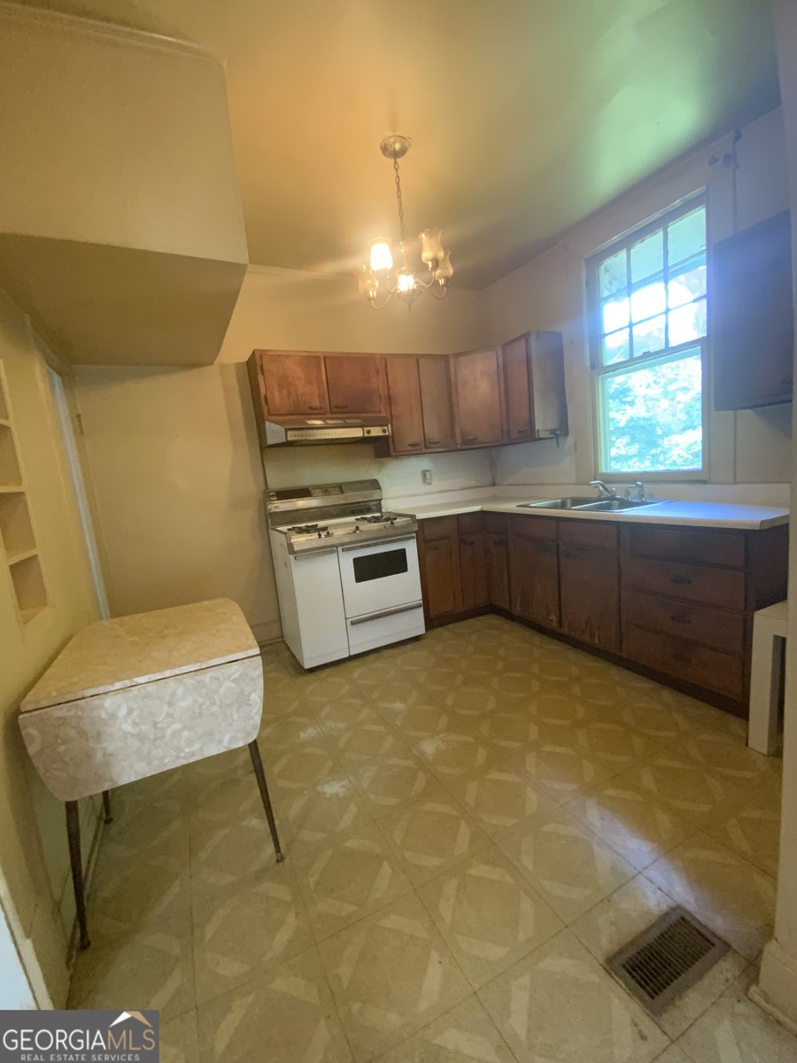 386 Mathewson Place Atlanta - 5