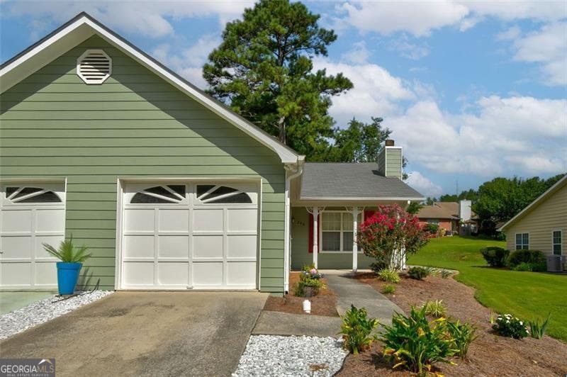 240 Monmouth Fayetteville - 22
