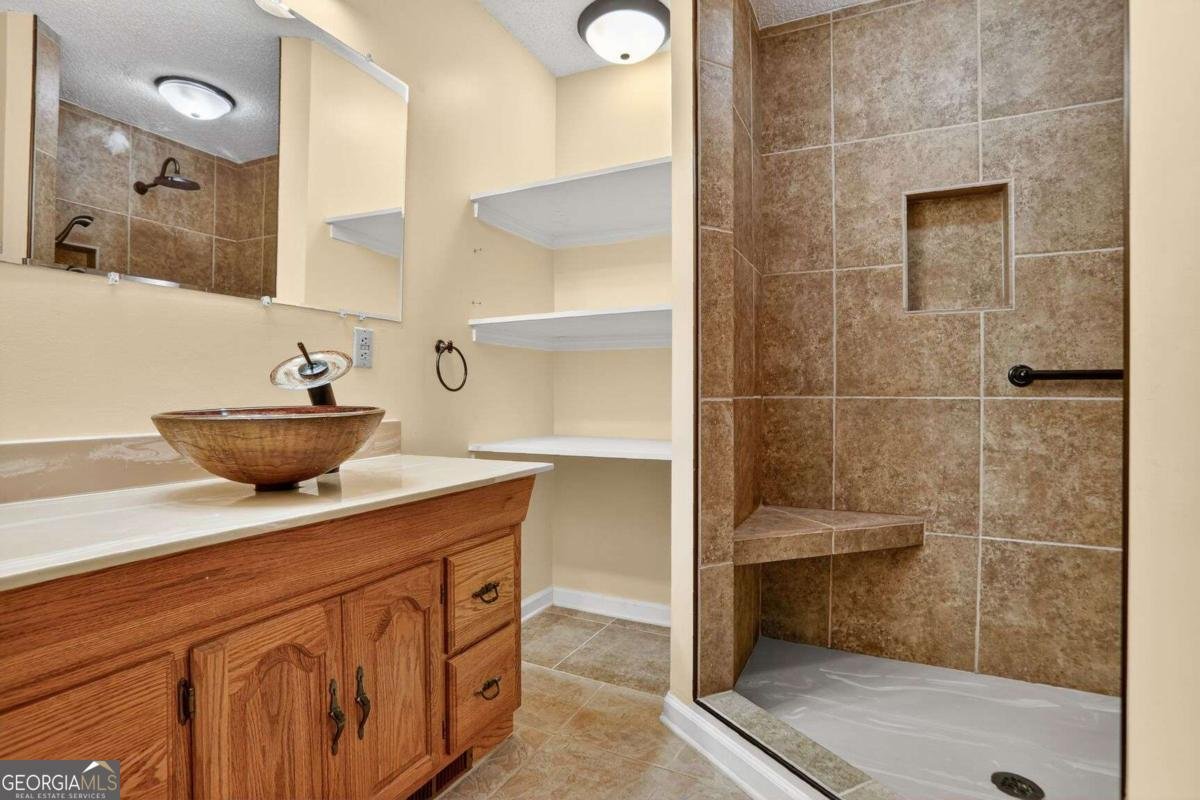 7189 Hartman Road Murrayville - 16