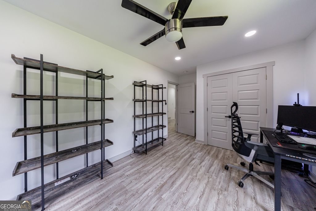 1339 Valley View Road Atlanta - 34