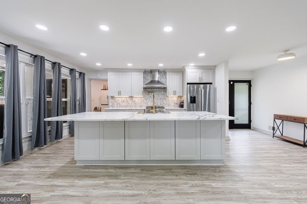 1339 Valley View Road Atlanta - 9