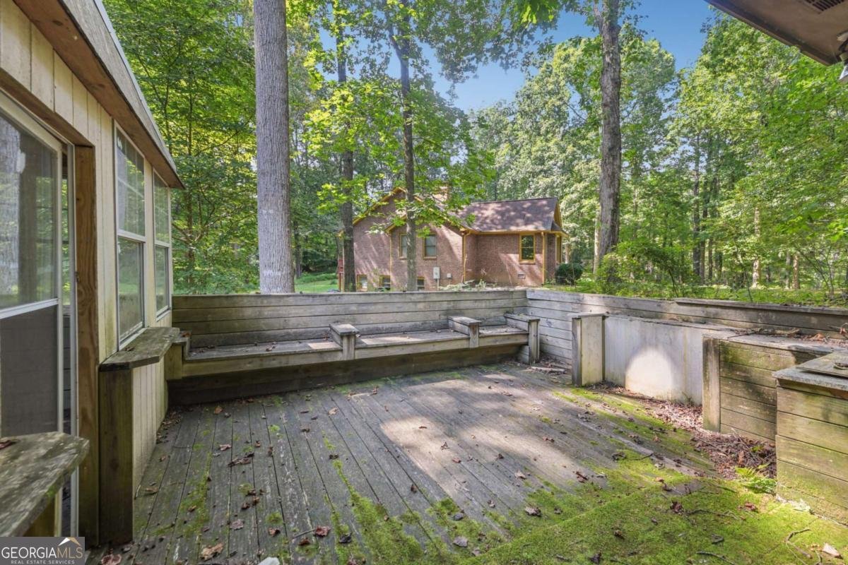 107 Bunnie Trail Ellenwood - 38