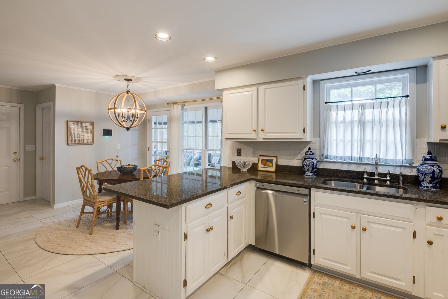 1085 Dunbarton Trace Brookhaven - 5