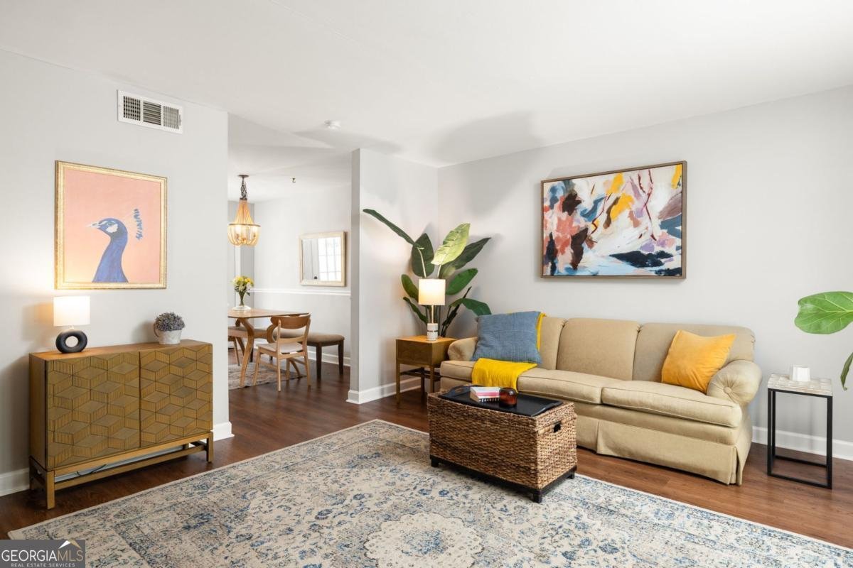 136 Peachtree Memorial Drive Atlanta - 3