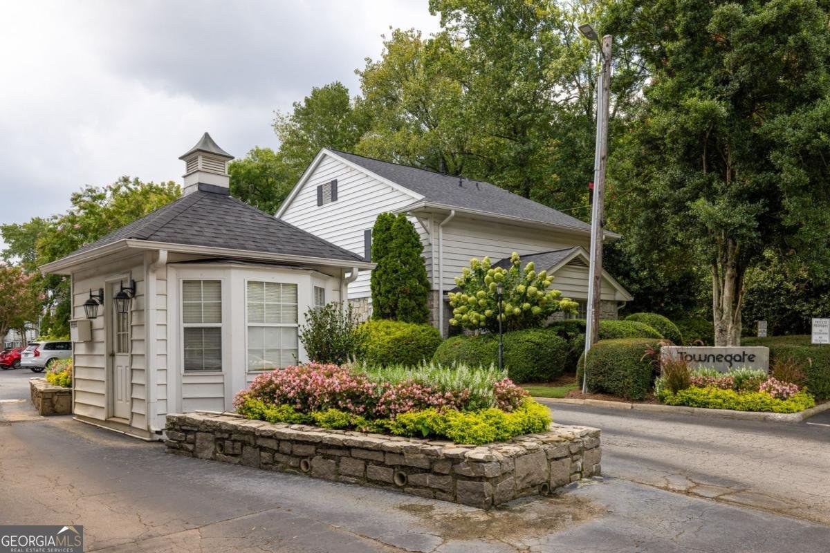 136 Peachtree Memorial Drive Atlanta - 32