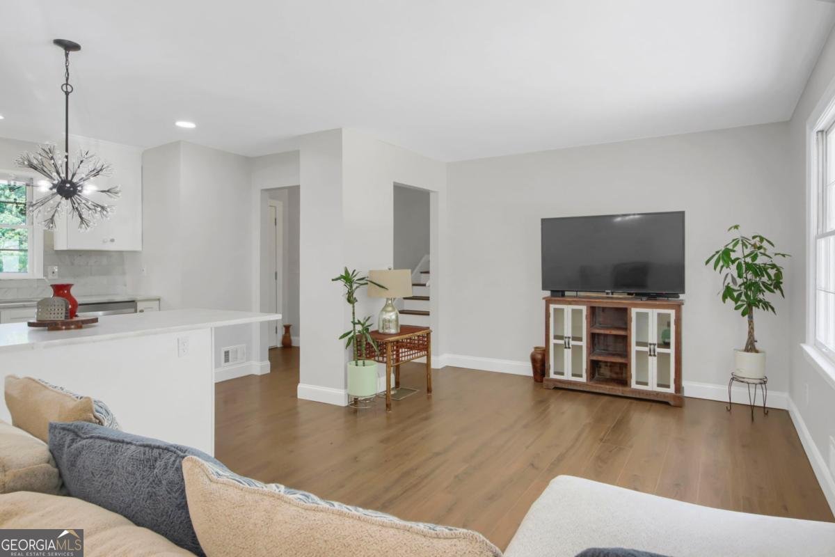 920 James Court Marietta - 9