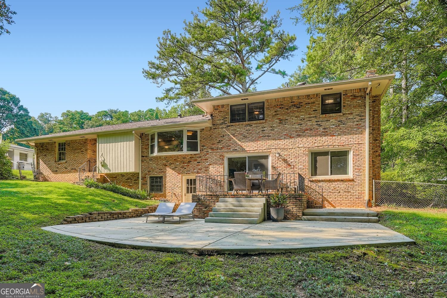 2457 Sunset Drive Atlanta - 27