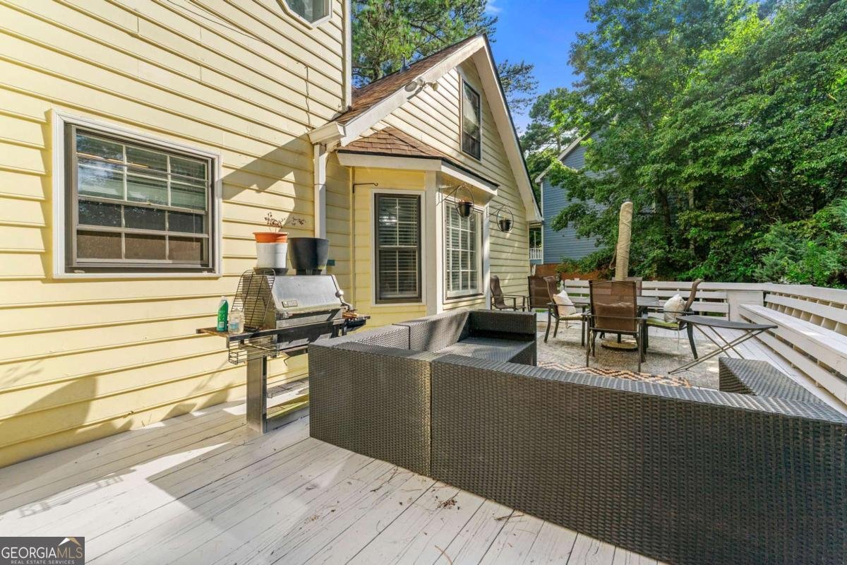 1122 Melton Drive Lilburn - 23