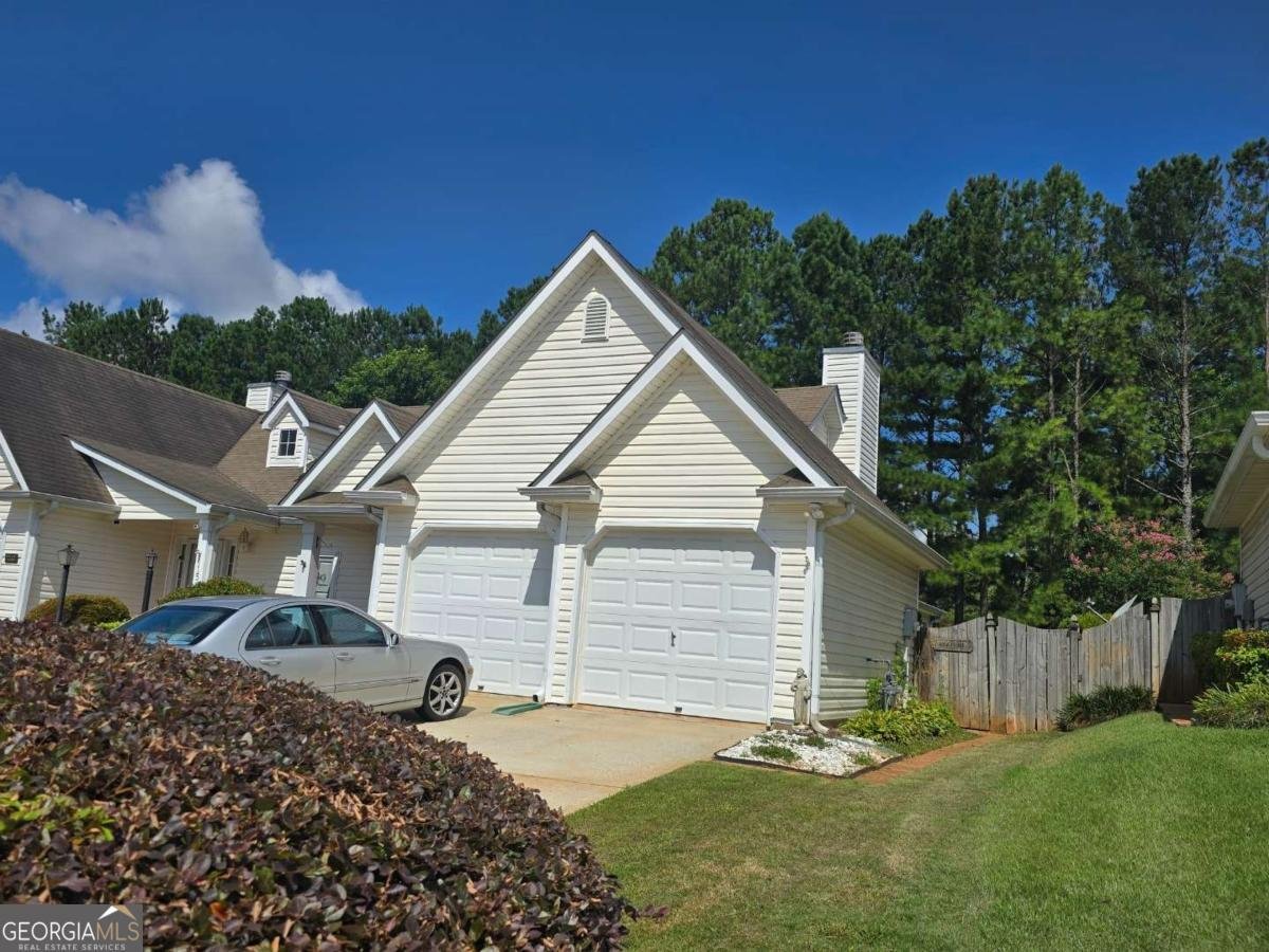 105 Courtyard Lane Newnan - 2