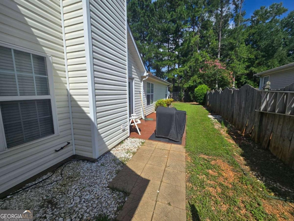 105 Courtyard Lane Newnan - 35