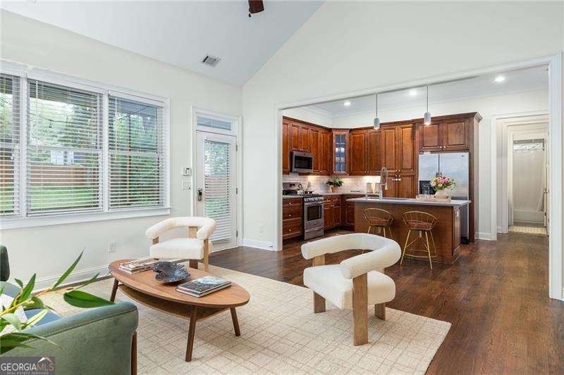 454 Gift Avenue Atlanta - 11