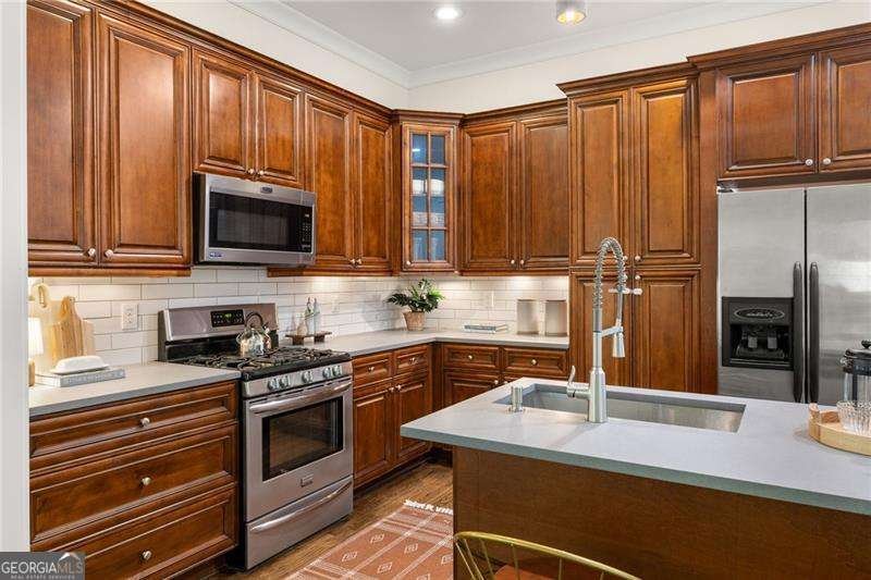 454 Gift Avenue Atlanta - 8