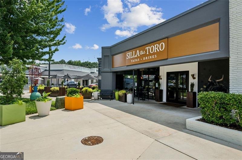 2025 Humboldt Park Lane Decatur - 64