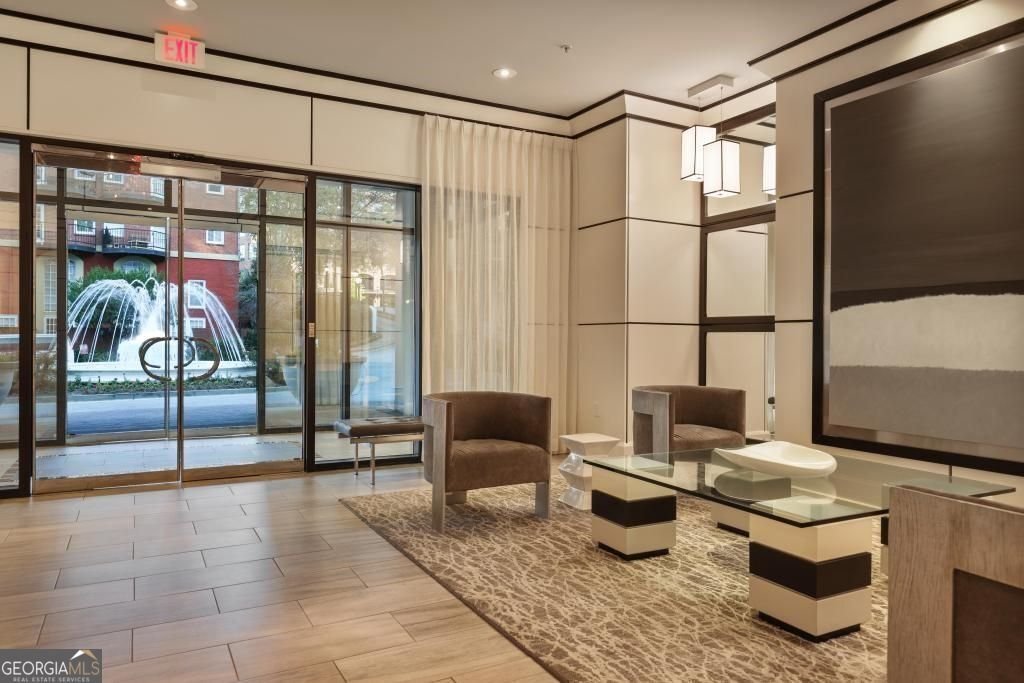 2828 Peachtree Road Atlanta - 30