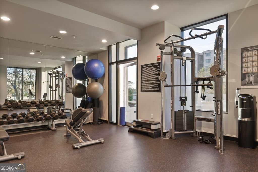 2828 Peachtree Road Atlanta - 31