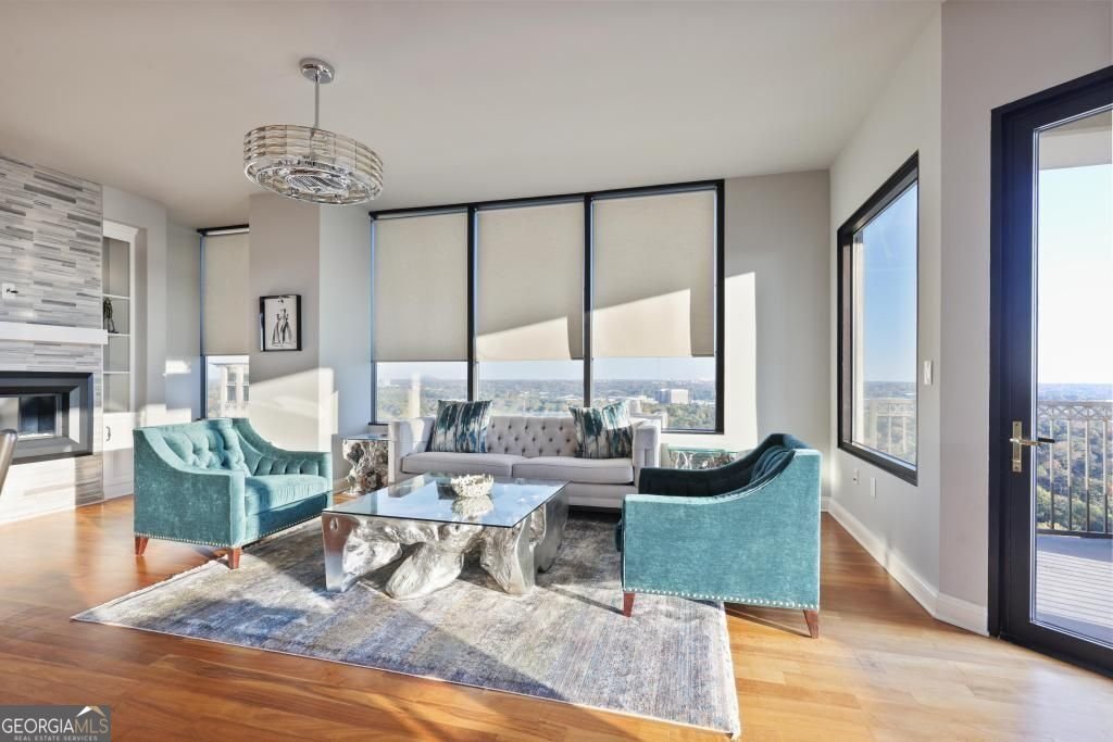 2828 Peachtree Road Atlanta - 6