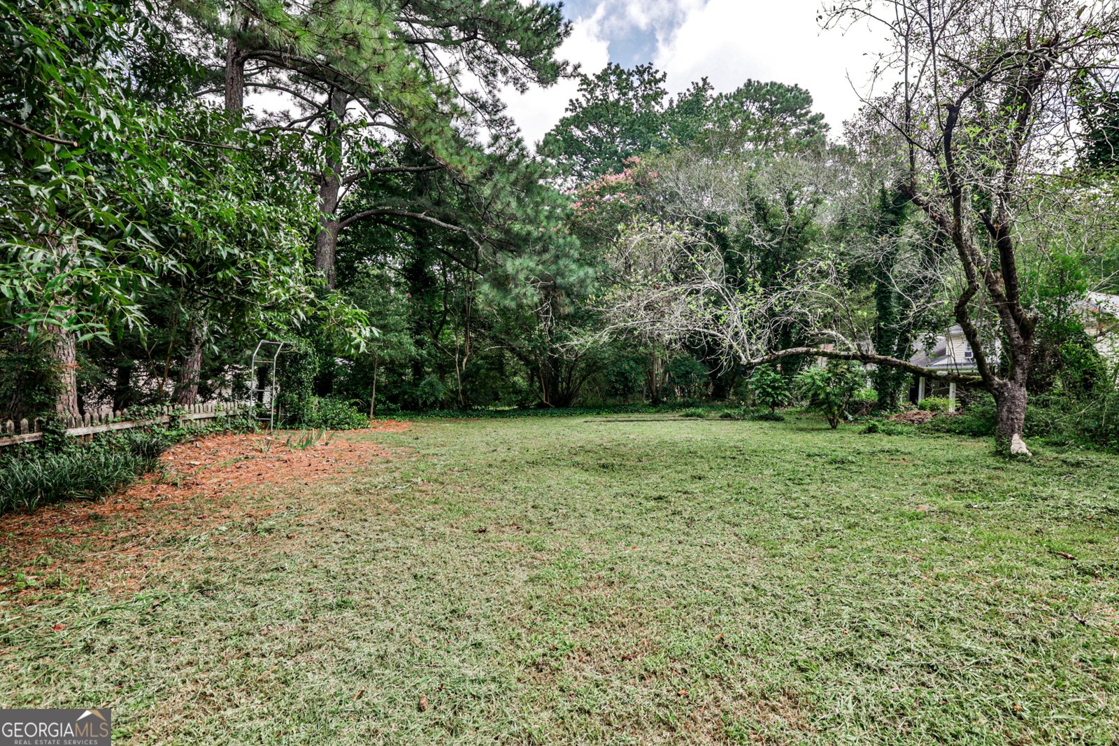 2851 Thornridge Drive Atlanta - 23