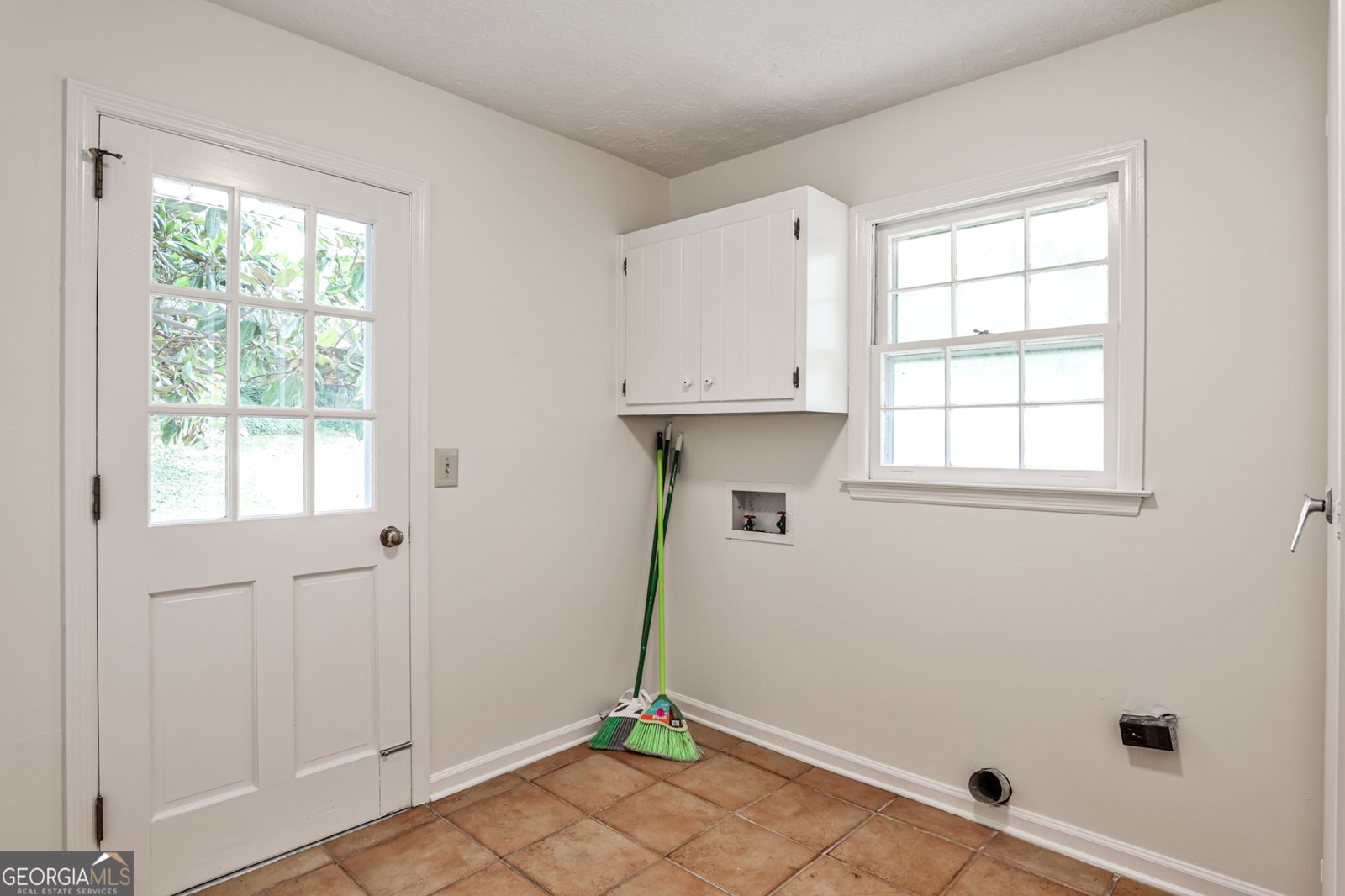 2851 Thornridge Drive Atlanta - 28