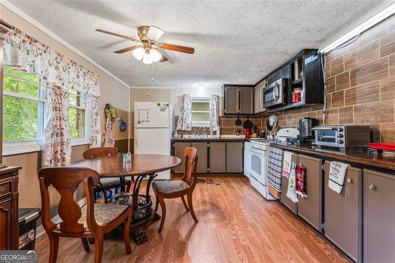 25 ROBERTS RD Covington - 10