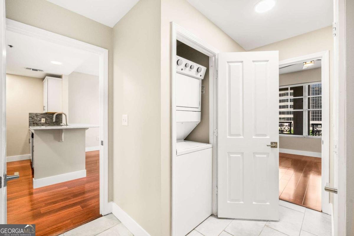 1101 Juniper Street Atlanta - 10