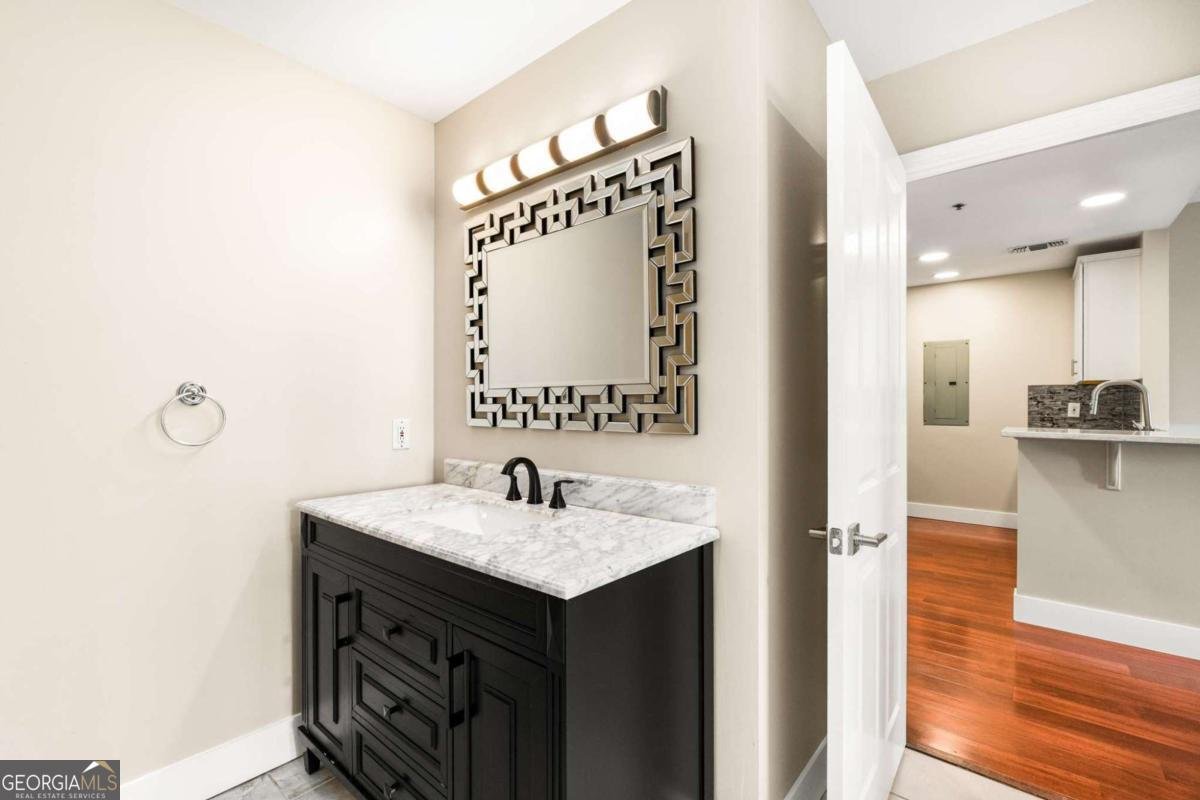 1101 Juniper Street Atlanta - 11