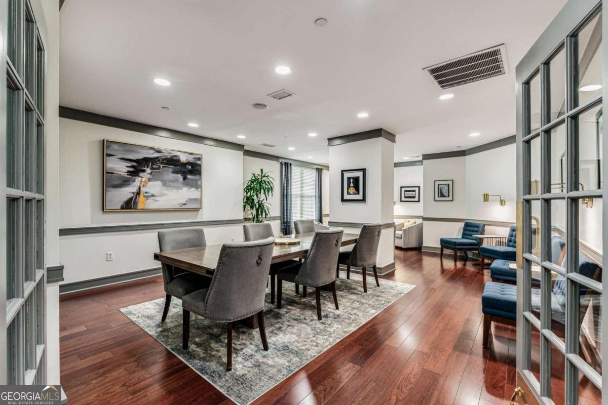 1101 Juniper Street Atlanta - 29